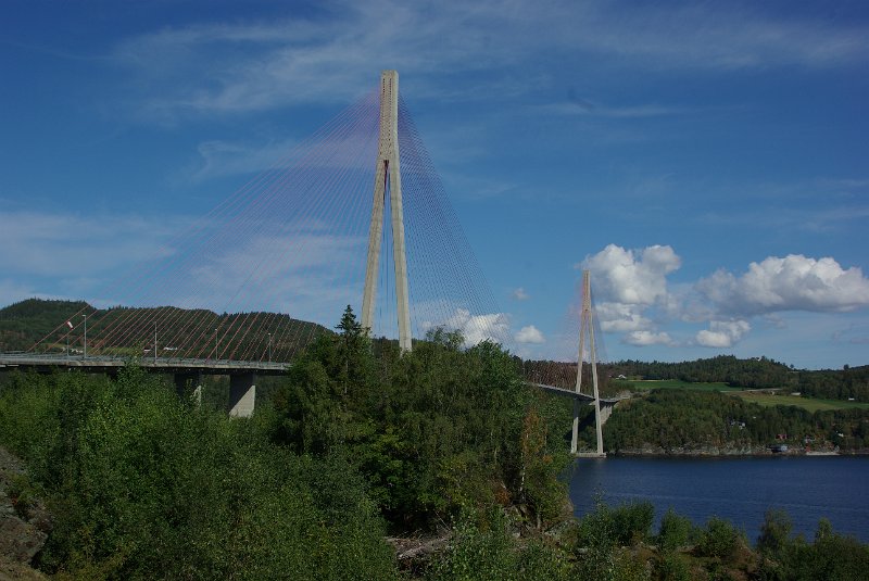 Imgp5958.jpg - Retur gikk over Skarnsundbrua.