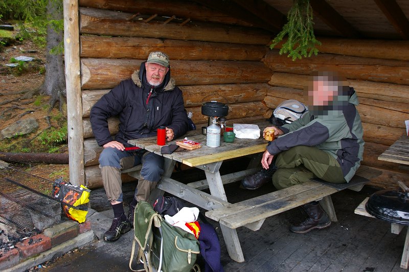 IMGP7634.JPG - Bergulgruppen hadde treff i Gapahuken ved Stavsjøen 
