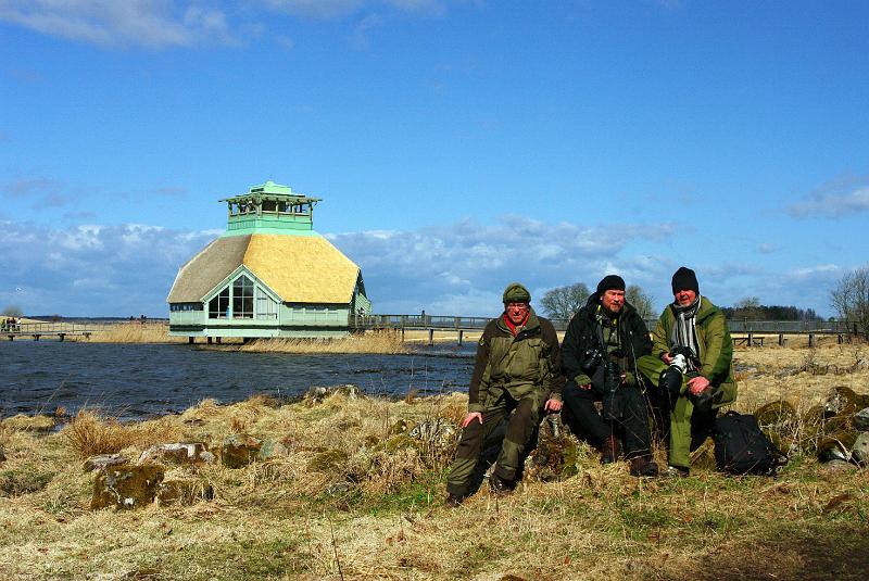 Imgp6313.jpg - To Berguler flankerer Roar Kristiansen ved Naturum
