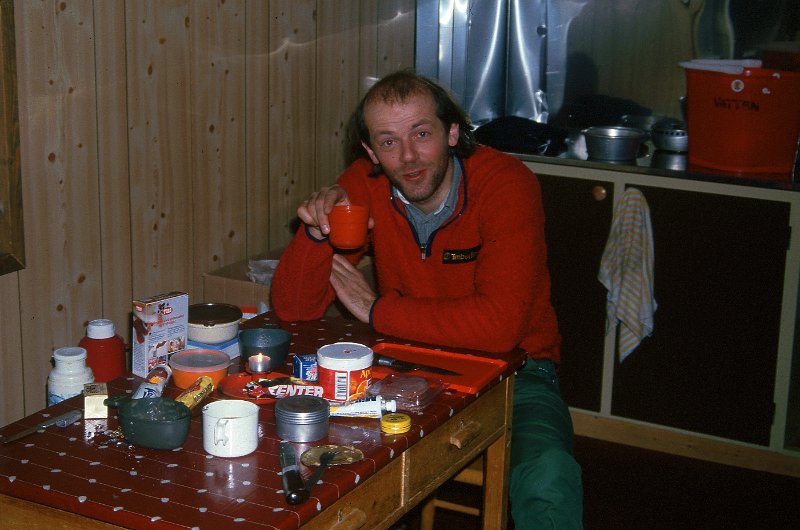 101_05.jpg - Bergul Dag er fornøyd med livet